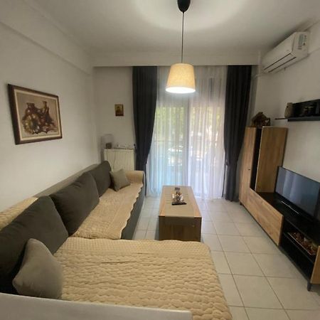 Lovely 2-Bedroom Appartement With Free Parking Agia Triada  Eksteriør billede